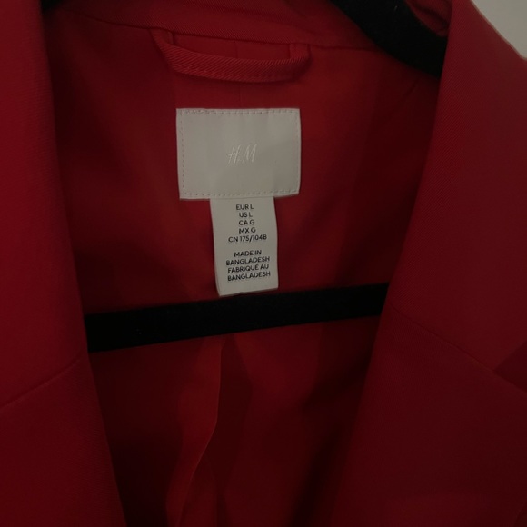 RED BLAZER 🔥 - Picture 2 of 3